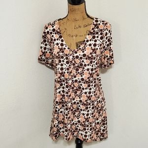 ONLY 9 Circular graphics sharkbite hem size 1X